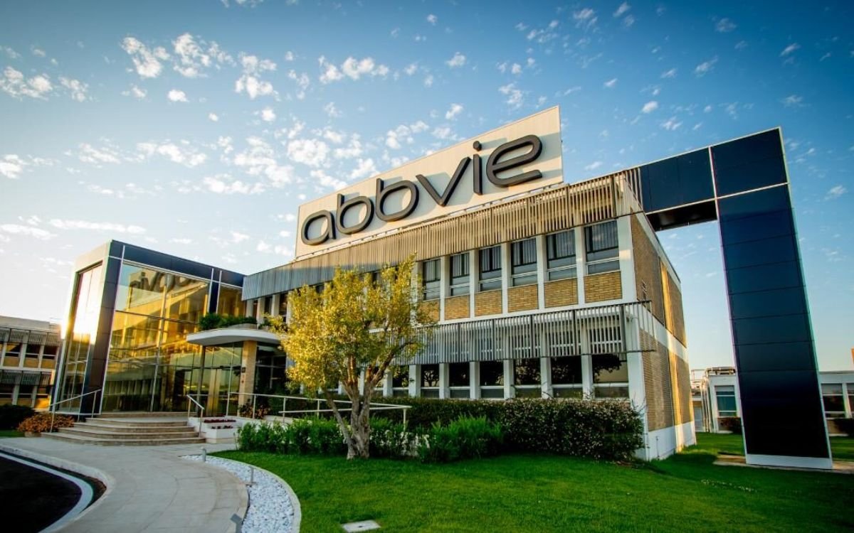 AbbVie writes off $2.1B for Imbruvica amid CMS pricing pressure